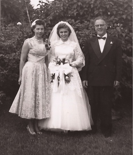 IMHL1937_19550806_PHT_WED_07.JPG