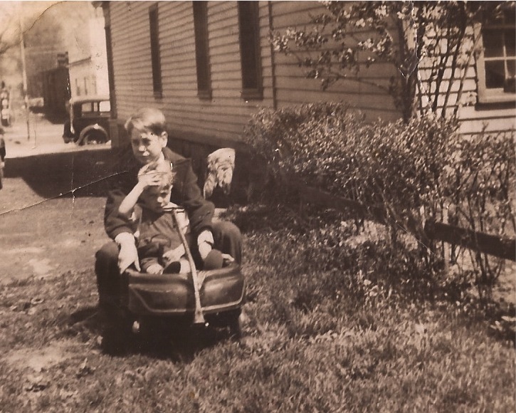 IMHR1935_19380000_PHT_GRP_05.JPG
