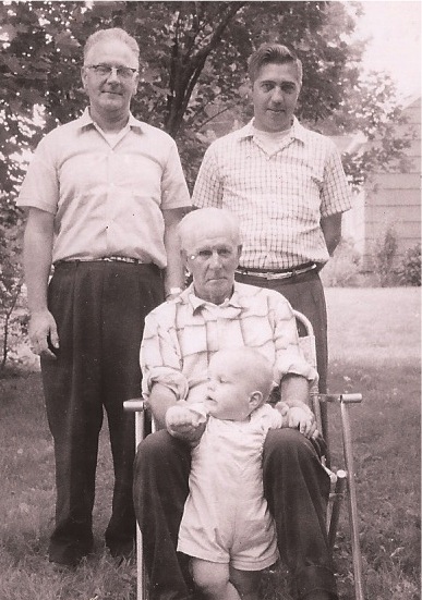 IMHR1935_19610000_PHT_GRP_03.JPG